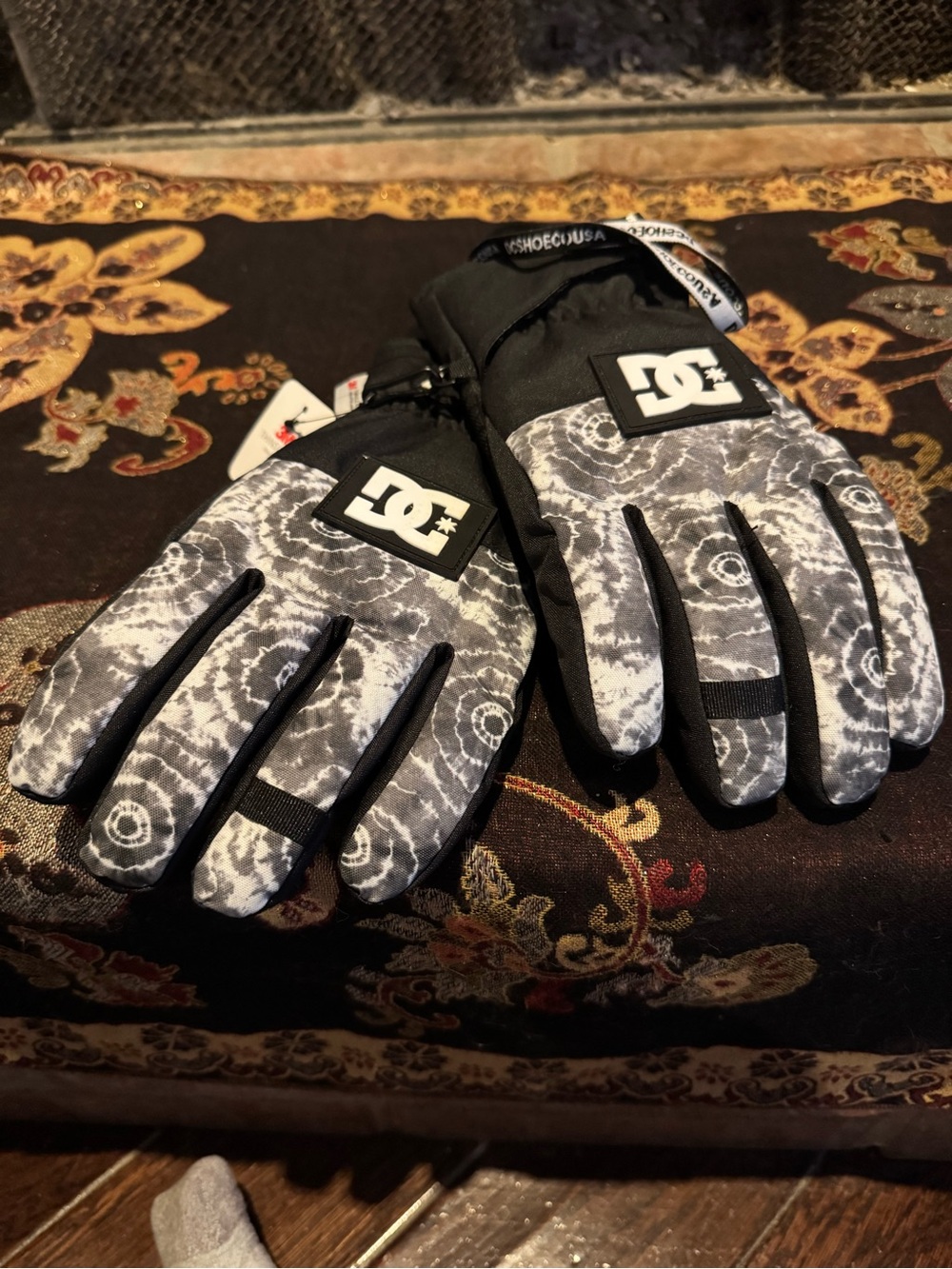 DC Black and Gray Snow Gloves with Logo Lanyard